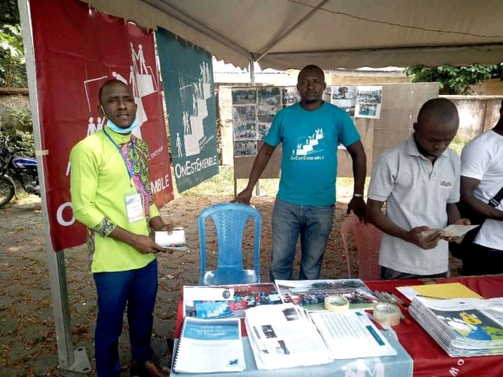 OnEstEnsembleCM's tweet photo. Cette activité s’inscrit dans le cadre de la mise en œuvre du projet Agir Construire Ensemble Durablement (ACED) financé par le PROCIVIS ( programme d’appui à la citoyenneté Active). 

#OnEstEnsemble
#EnsembleOnVaPlusLoin https://t.co/eCPCrLhu9K