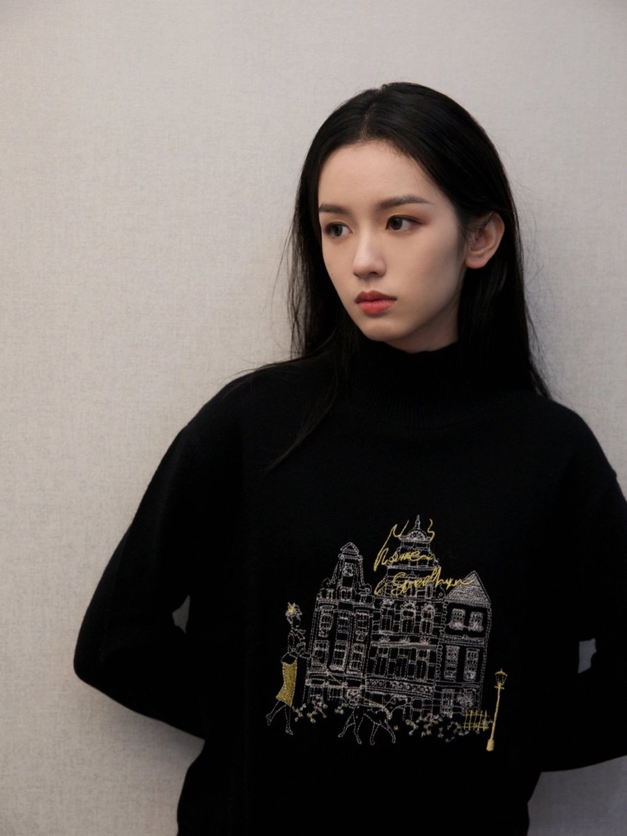 zhouyefiles's tweet photo. 211105 — yezi weibo and xiaohongshu update

"heard it's going to snow over the weekend🌧️"

「 #zhouye ♔ #周也 」 https://t.co/Pj5wMVZsnx