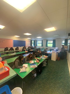 The Papers Club! We are so proud of all of the Y11 students who spent 10 minutes of their lunchtime completing 10 marks. Brilliant effort. What a fantastic way to finish the school week! Good luck to all our Year 11 Mathematicians who will be completing PPE's next week.
