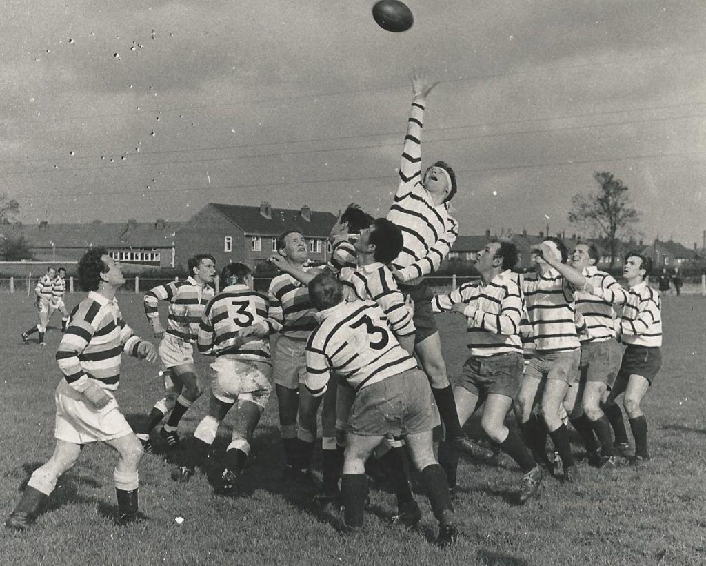 HarrisPreston's tweet photo. Every Prestonian knows that @RugbyHoppers go big on #BonfireNight! Today we're throwing back to our 2019 Preston Grasshoppers display with this #ArchivePhotograph of the team. The display celebrated 150 years of the club, which is one of the oldest in England (formed in 1869). https://t.co/i6vFoyqlLS
