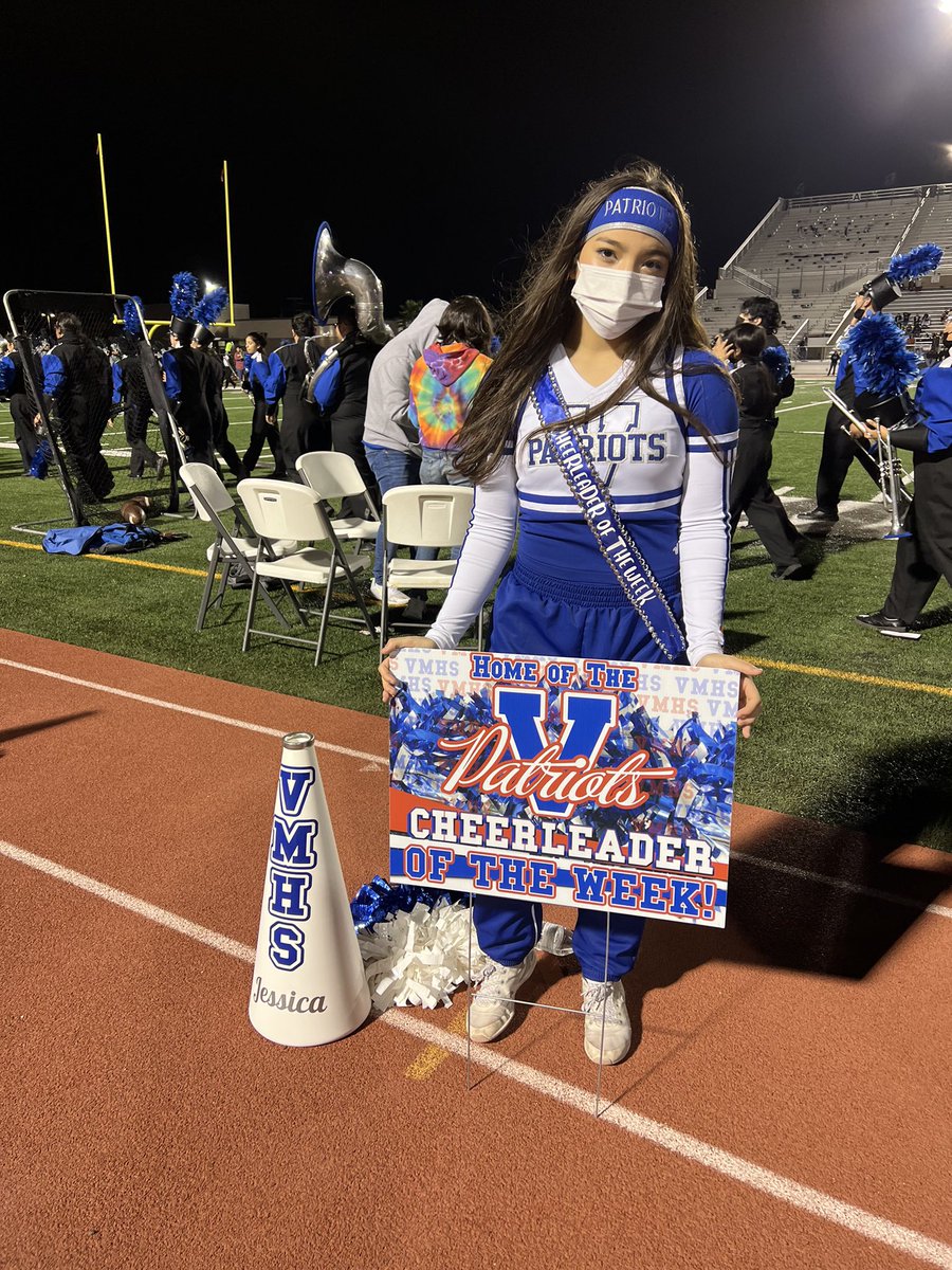 Cheerleaders of the week 💙