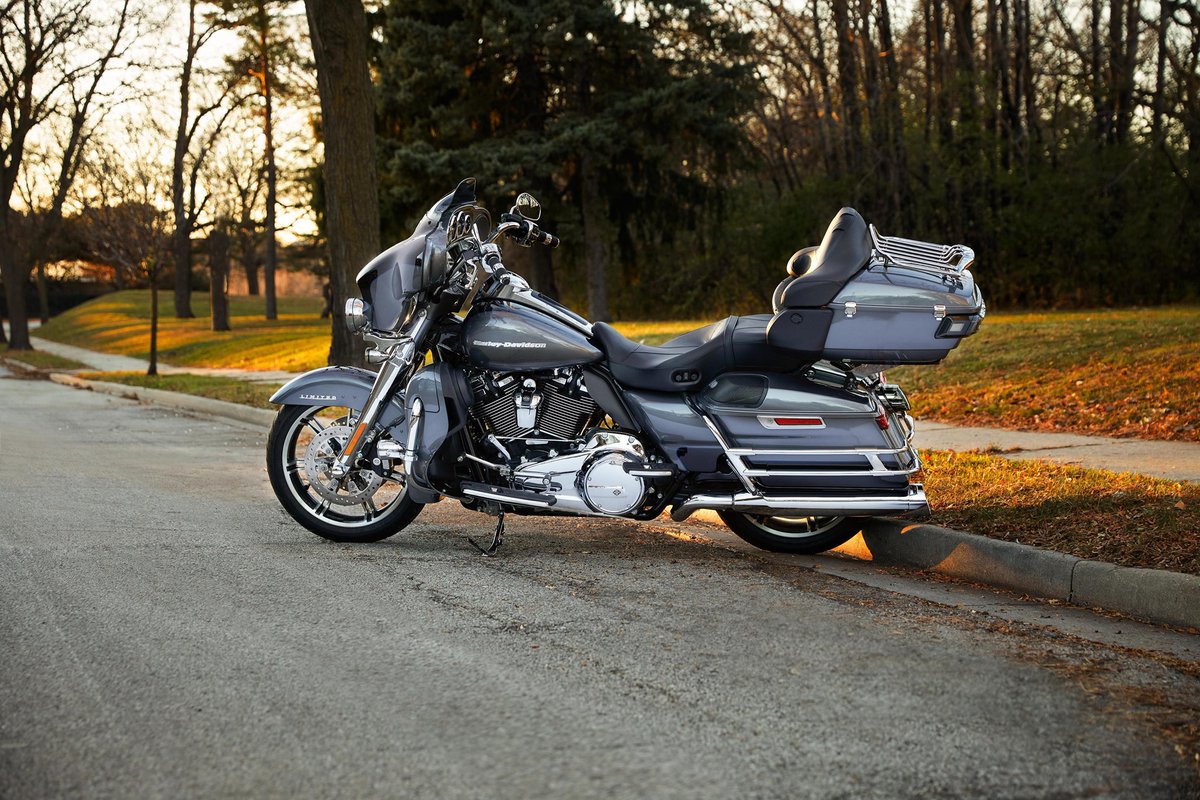 ChesterHD's tweet photo. Are you still soaking up every last moment of riding season? 😆💨 https://t.co/c7axLxC865