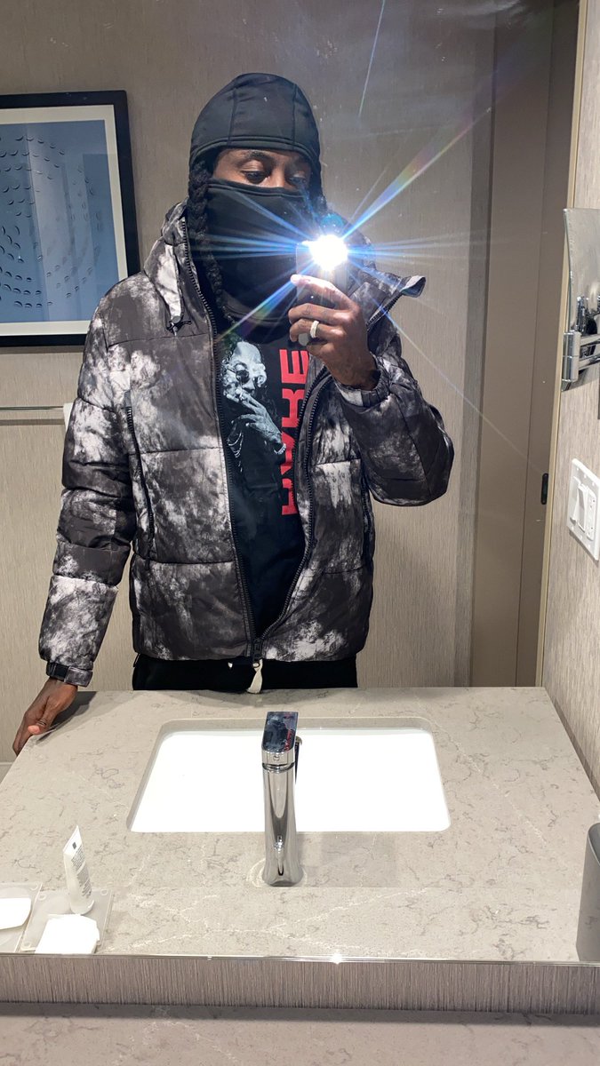 kcamp's tweet photo. Detroit we on the way https://t.co/css7Nrz5ll