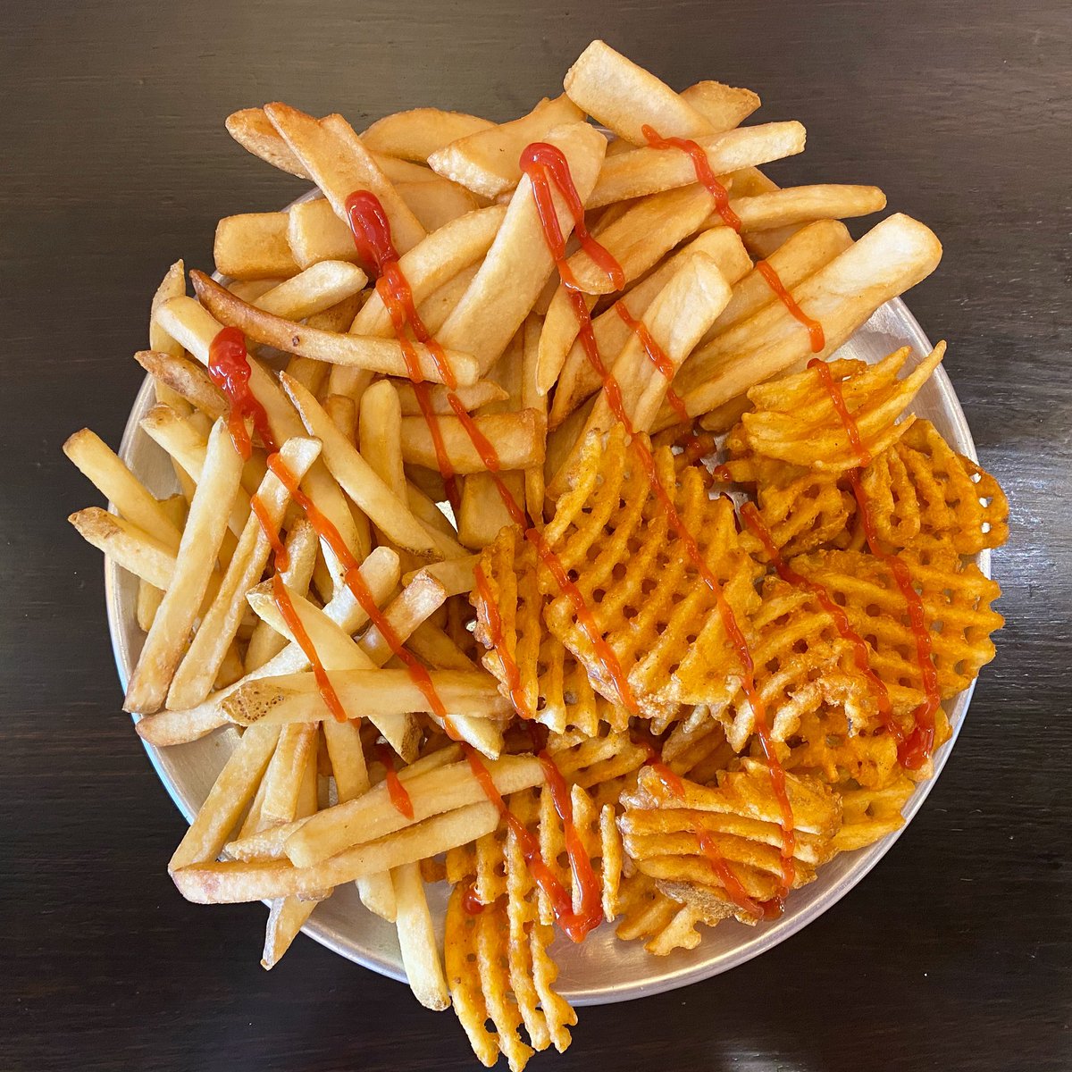🍟 HAPPY FRY-DAY! 🥔 #patspizzalewes

#patspizza #pats #fryday #fries #fry #frenchfries #happyfryday #ketchup #wafflefries #yum #eeeeeats #foodie #foodpics #foodstagram #steakfries #lewesde #lewesdelaware #lewes #lewesbeach #delaware #delagram #delawarefood #delawarefoodie
