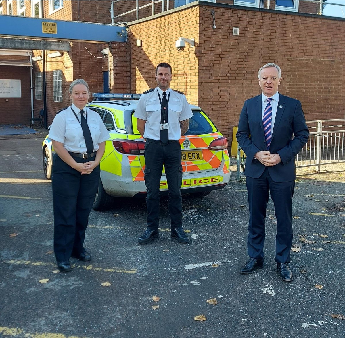RobBAylesbury's tweet image. Very good to meet Aylesbury's new local policing commander Supt @RebeccaMears14 and new area chief inspector Robb Webb. Extremely useful discussion about local priorities including tackling violence against women and girls, anti-social behaviour, rural crime and speeding.