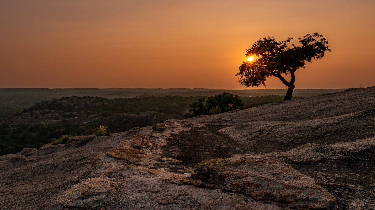 HawkerPhoto's tweet photo. @_vinpuc Texas Landscapes https://t.co/VaaZF6FIpS