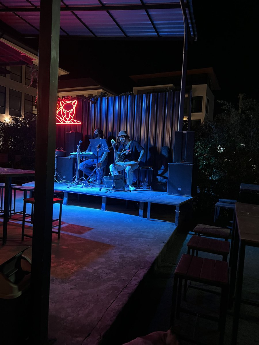ปันตักดื่มหนัง 🍸🎞️ tweet media