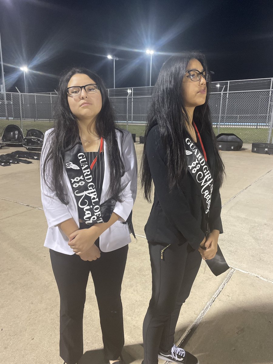 Congratulations to our Guard Girls of the Week, Maddy and Kiara! 🤍🖤