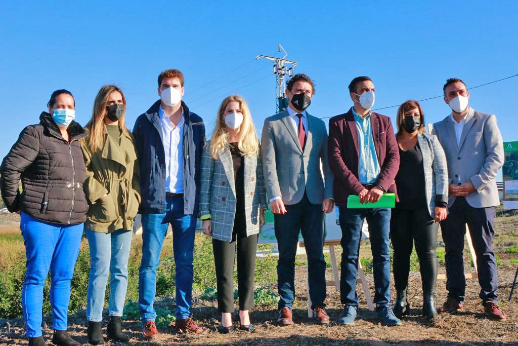 dsanchezroman's tweet photo. Otro Proyecto Verde (ITI) que empezamos: “Puerta Verde de Jerez y Barriadas a través de VVPP”
A través de la ITI, 1,7 M € q pondrá en uso para ciclistas, peatones, agricultores y vecinos de #LaIna, #ElMojo, #Lomopardo y #Rajamancera
@MedioAmbAND @CadizJunta #GranEquipo https://t.co/FCo9OAcc6z