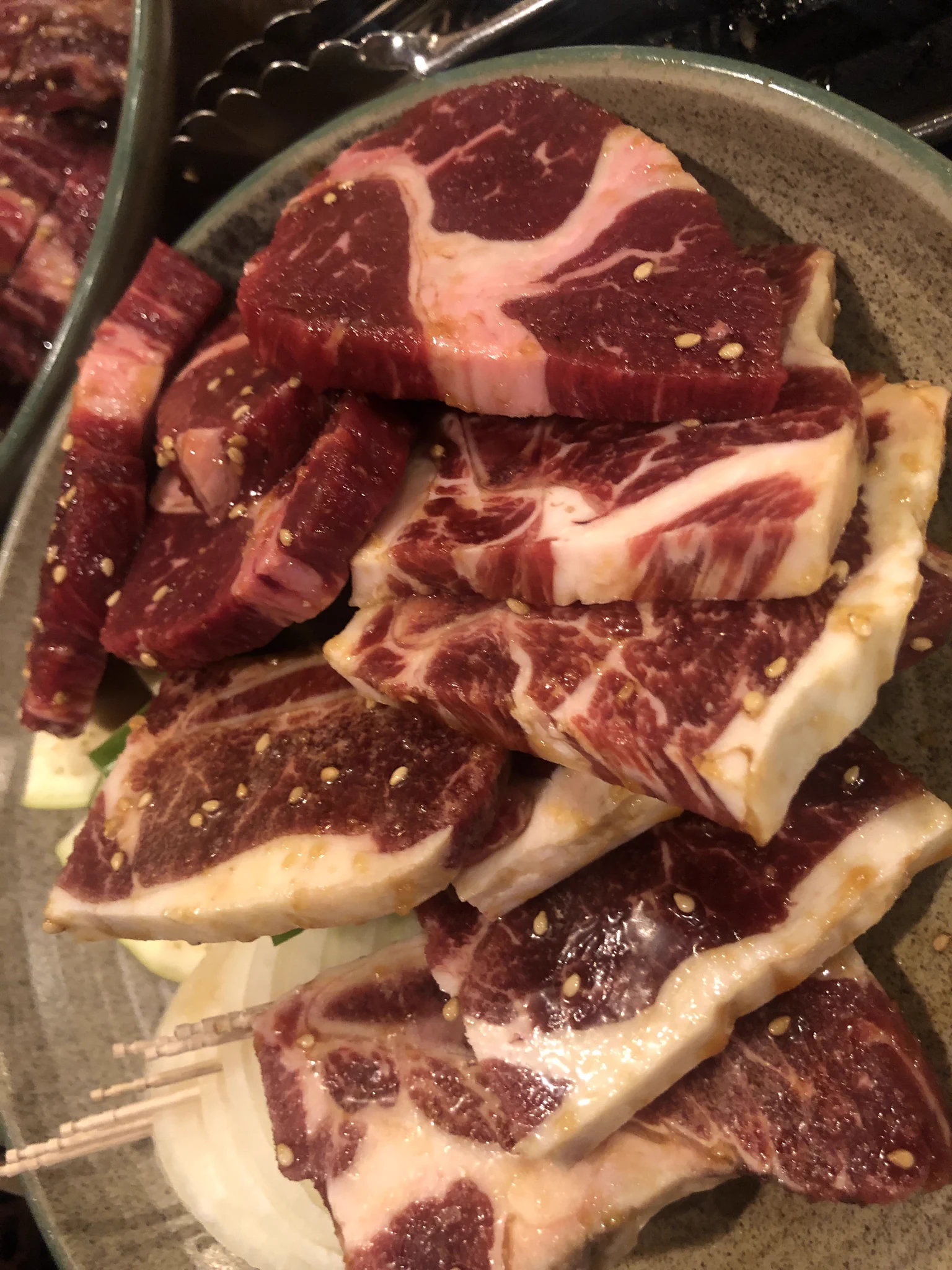 このクオリティで2000円！？アキバの焼肉食べ放題が凄い！