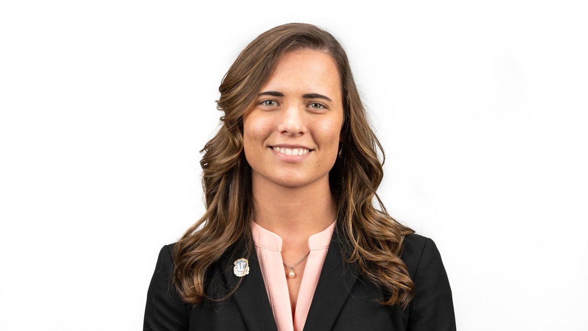 LeadershipInst's tweet photo. Development Intern Sarah Rose is this week’s intern spotlight. Sarah is from Savannah, GA. She plans to use her development experience to kick-start a career in conservative non-profit operations and continue her family business.
#LiGrad #LiIntern #LearntoWin #Savannah #GA https://t.co/Ljou2Mgdpc