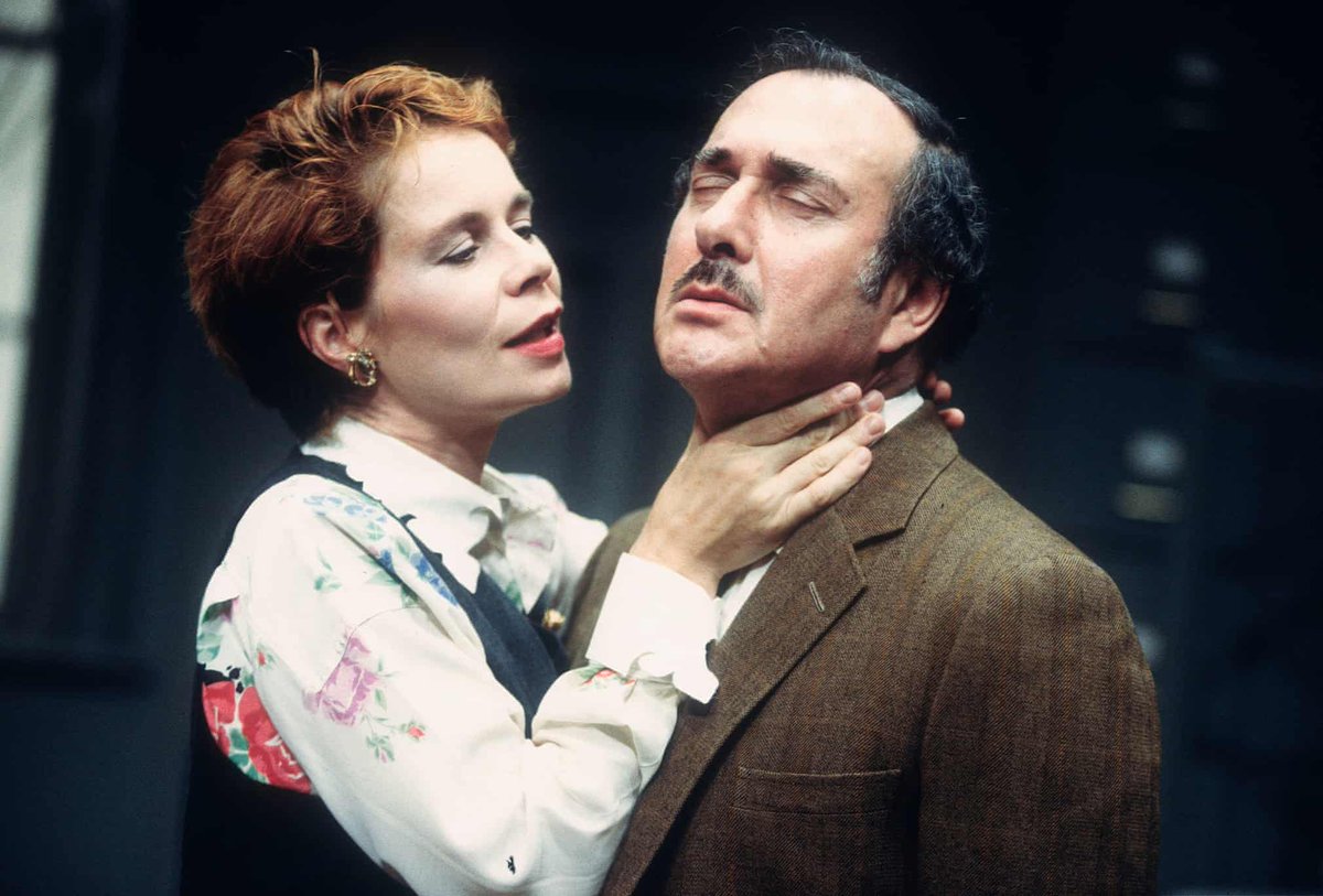 PlaygroundPoddy's tweet photo. Did you miss us? After a little summer (ok, and half of autumn) break we're back with a new episode about Harold Pinter's unsettling 'comedy of menace' THE HOTHOUSE 🎄🍰🍸

Apple: https://t.co/0nsVHFN6CK
Spotify: https://t.co/i7afTr7FwY https://t.co/olVhaArRRO