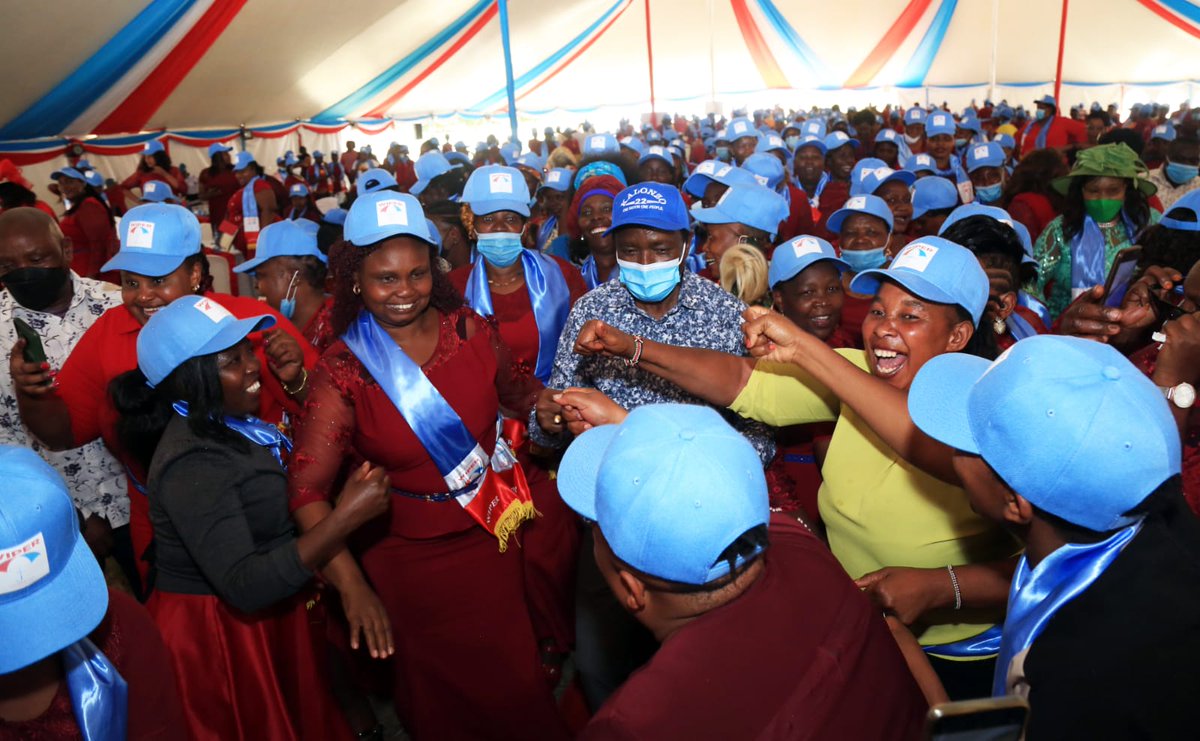 skmusyoka's tweet photo. Following our immensely successful OKA Kiambu tour, I was pleased to host over 2,000 grassroot women leaders drawn from the 12 counties of Central Kenya who endorsed my bid for the presidency 2022. They have also vowed to rally the Mountain behind me. OKA Iri Mbele. Thengio Muno. https://t.co/XvHjHmeeF1