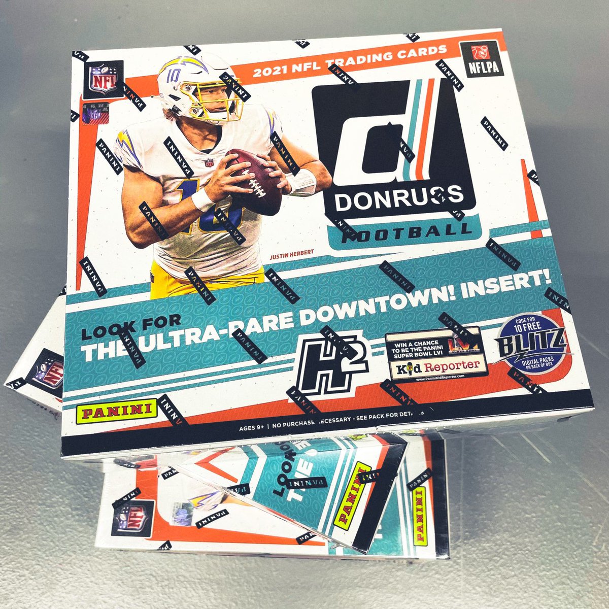 FrankCardMarket's tweet photo. #SamePicNewListing
#SamePrice
$200 each shipped, multiple available!
@HobbyConnector https://t.co/pKWDOHoSZz
