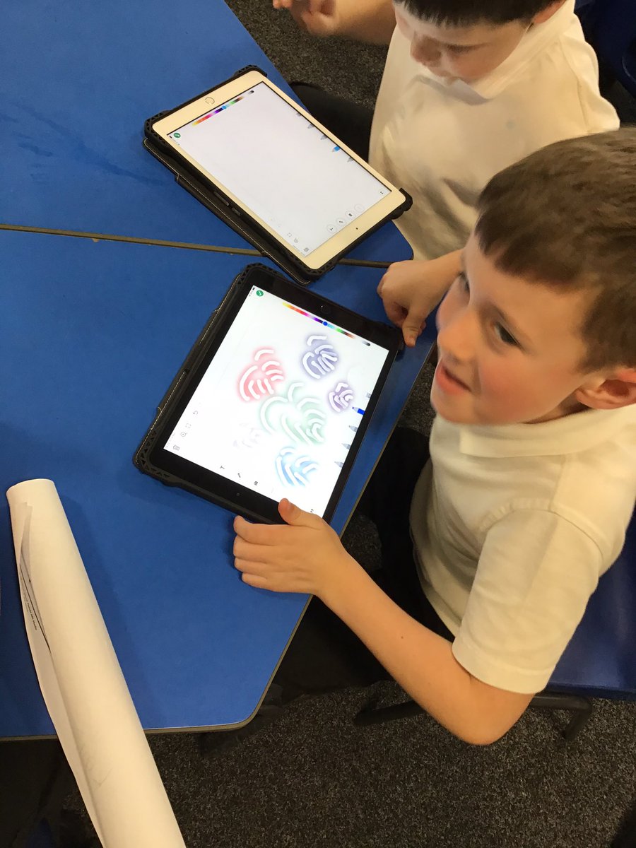 StDavidsCiWPrm's tweet photo. Dosbarth Ely are loving their Friday afternoon, celebrating Bonfire Night with salt artwork, writing about the senses, iPad drawings, colouring and word searches π₯π€© #stdavidsely #stdavidsexpressivearts #BonfireNight https://t.co/NzQIYKVRh2