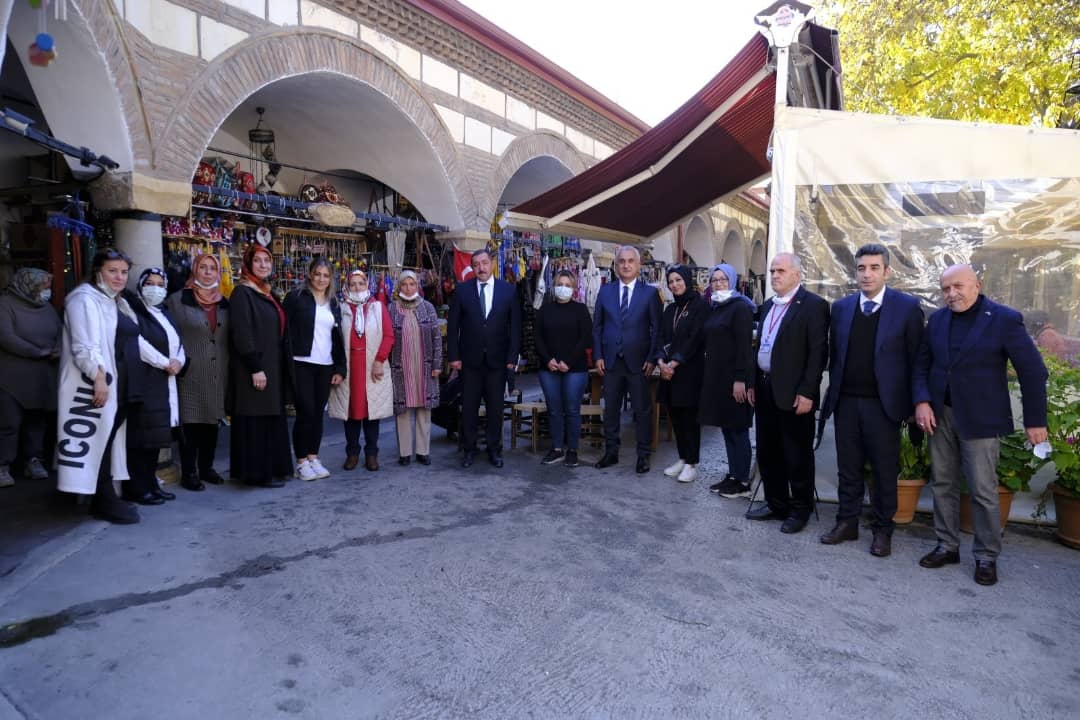 GVidinlioglu's tweet photo. Valimiz Sayın Avni Çakır ve il protokol üyelerimizle birlikte, Münire Medresesi esnafını ziyaret ettik. Ziyarette bölge esnafımızla, ilimiz turizmi açısından son derece kıymetli olan yerleşkemizin geliştirilmesi için istişare ederek varsa sorunlarını ve taleplerini dinledik. https://t.co/rQF27zztiy