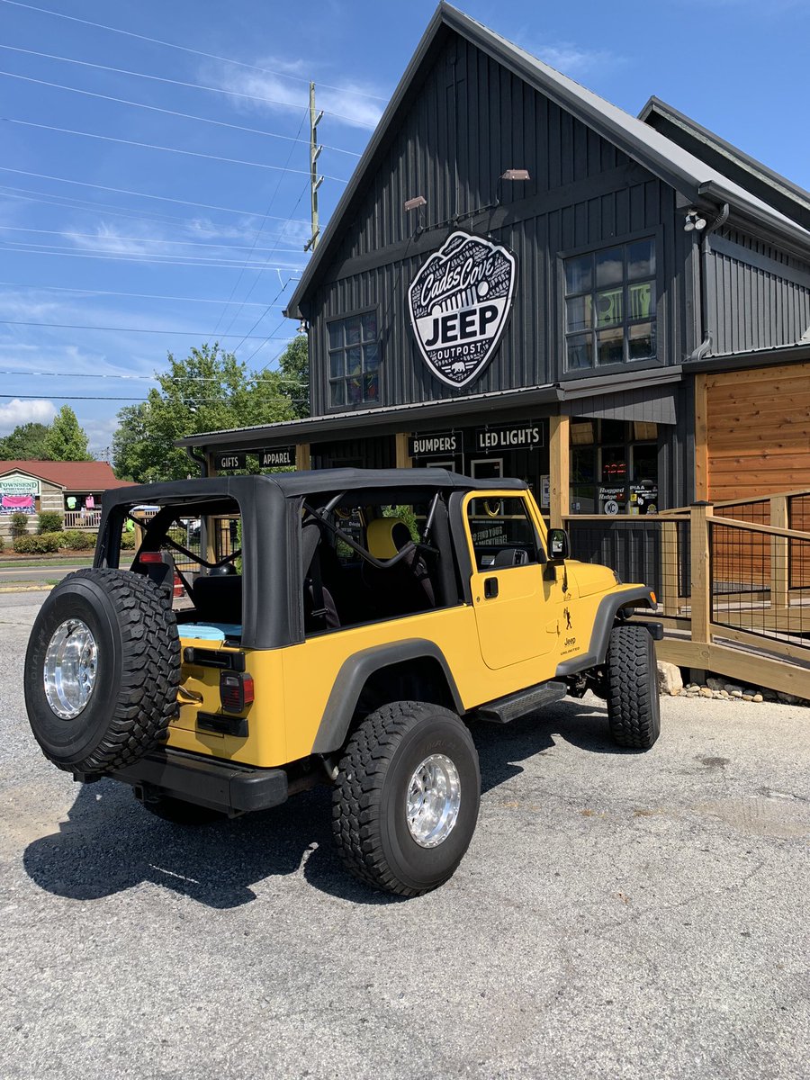 preacherguthr1e's tweet photo. #CadesCoveJeepOutpost #ljnation #wranglerunlimited #2doorunlimited #Jeeplj https://t.co/0PImIPEA3R