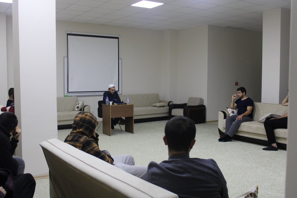 Haftalık Tefsir Derslerimiz, Vaiz Fatih OSMANOĞLU Hocamızın sunumları ile devam etmektedir.
.
.
.
#ilimyaymacemiyeti #tekirdağ