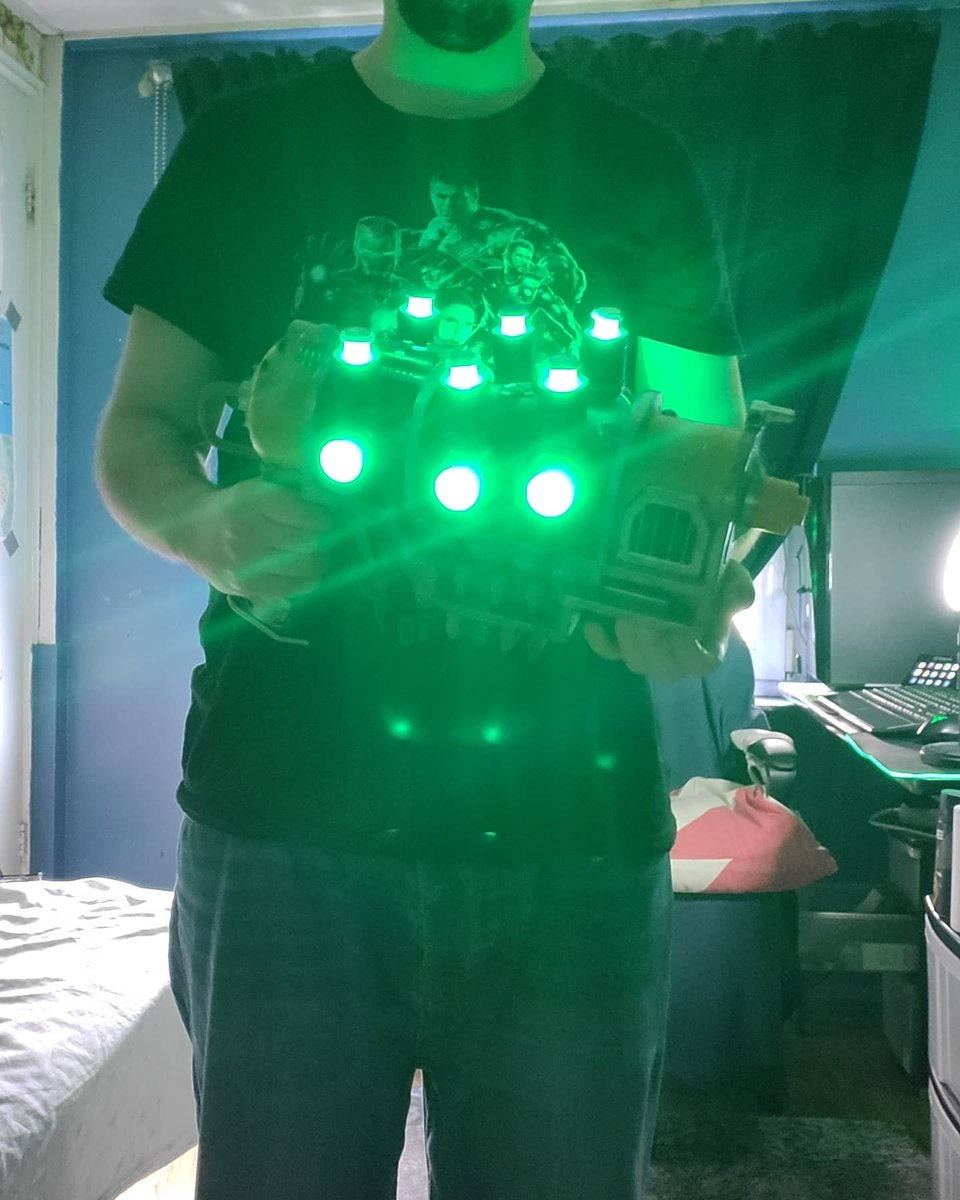 Kimisaru's tweet photo. Here i thought i bought a small replica of the plasma weapon ๐คฃWell not so small he aha
#fallout #fallout76 #fallout4 #plasmaweapon #replica #falloutplasmarifle #falloutplasmapistol #replicaweapons https://t.co/WgkAzH73Yf