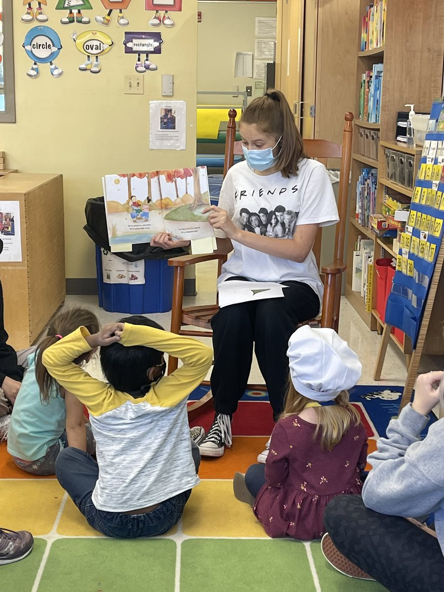 NCHSPreschool's tweet photo. Identifying colors and practicing counting with Ms Lauren and Ms Alayna #fallweek #bebold203 @NCHSOFFICIAL @NCHSRedhawksCTE @Naperville203 https://t.co/BXjUvi8onH