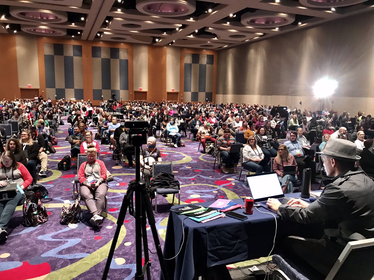 The <a href="/tonyvincent/">Tony Vincent</a> and <a href="/lesliefisher/">Leslie Fisher</a> Show at #gatetc21 is tons of fun. Thanks, Tony, for letting me be a secret agent 🕵️‍♀️