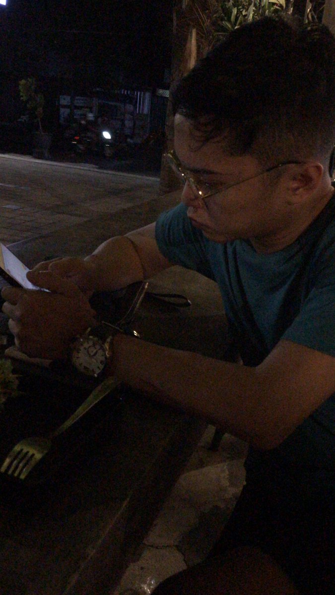 jestshrek's tweet photo. Klo dia lagi balik kediri pasti aku d culik d ajak ngopi 🤣🤣🤣 @Vodka_Tonicc https://t.co/IbGGuRSuvf