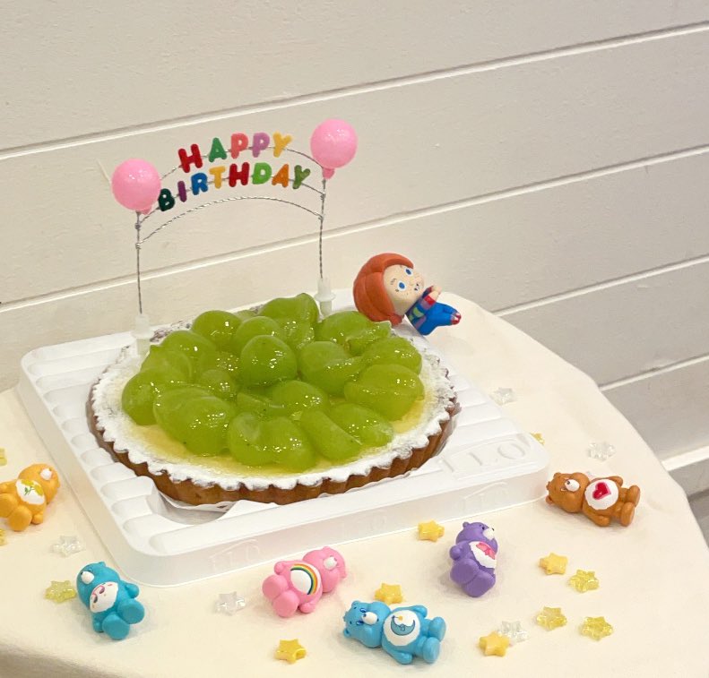 _____1000kg's tweet photo. ·͜· !!🎂♡

#십일월의_기분좋은시작_큐
#READYSET_QDAY https://t.co/KISZ9Xfe0m