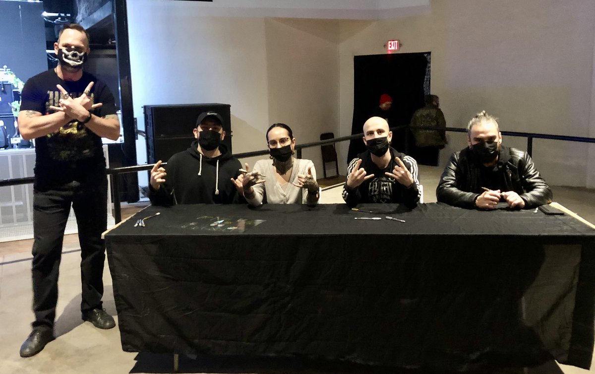iapetus67's tweet photo. Thank you @jinjerofficial @suicidesilence and @allhailtheyeti for a kickass show last night at @theGranada https://t.co/zjUxAFXvFm