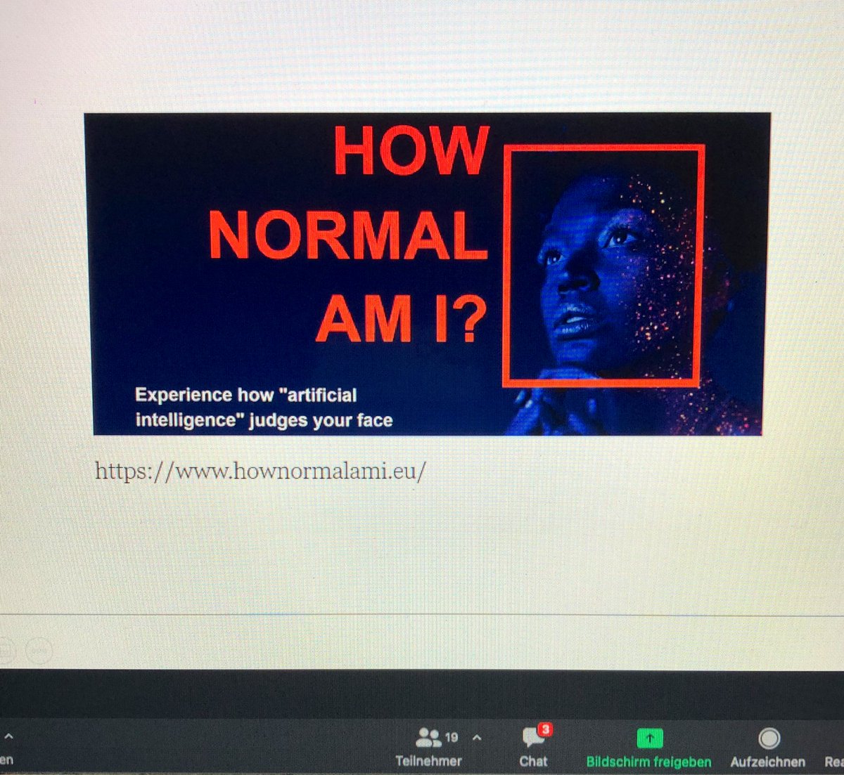 KathrinBreer's tweet photo. Am ersten Tag an der @HHMediaSchool werden gleich die gaaanz großen Fragen gestellt. Was ist eure Antwort, meine lieben brandneuen Fellow-Mitschüler:innen? 💫 Meine: far from normal, glaub ich. @dmitryshishkin @Ruhrnalist @steven_ploeger @fls_news @LiedtkeAnne #JIP21 https://t.co/h8y4V7TJjd