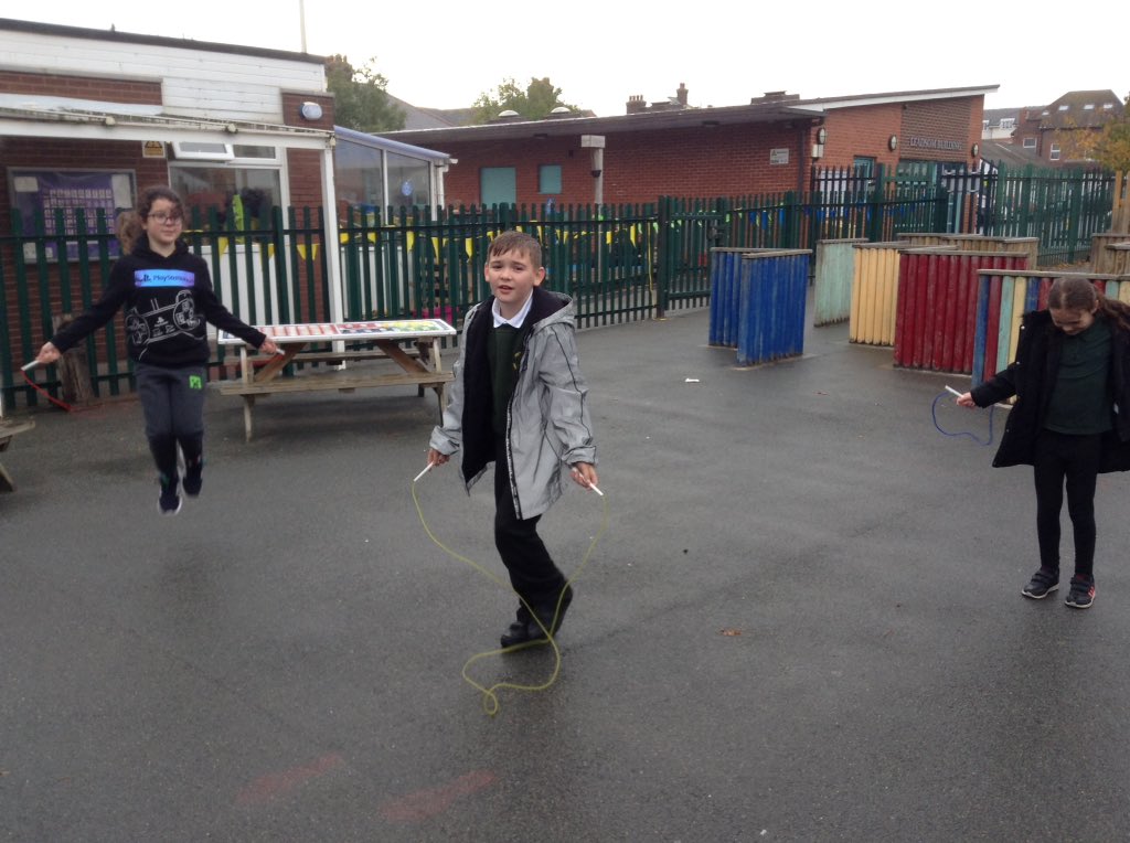 Hoylake Holy Trinity School tweet media