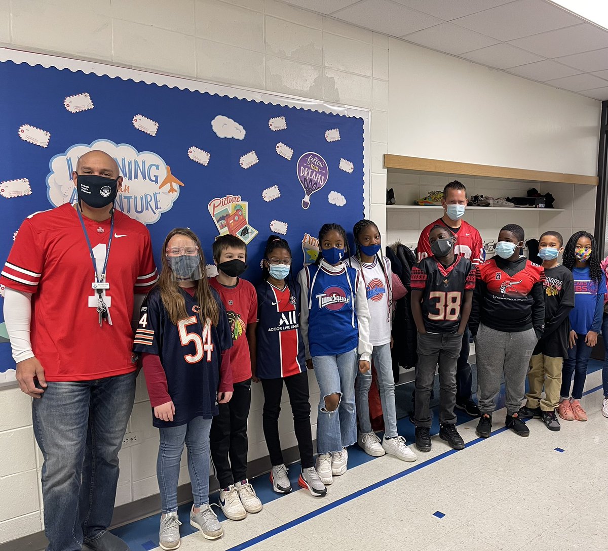 TheHornetsHive's tweet photo. It’s National Jersey Day!! Love seeing all the jerseys and the fact that @D161Supe  participates in the fun!! @ilprincipals #ipalegacyofleaders #gohornets161 #d161learns https://t.co/NG6xrsG72J