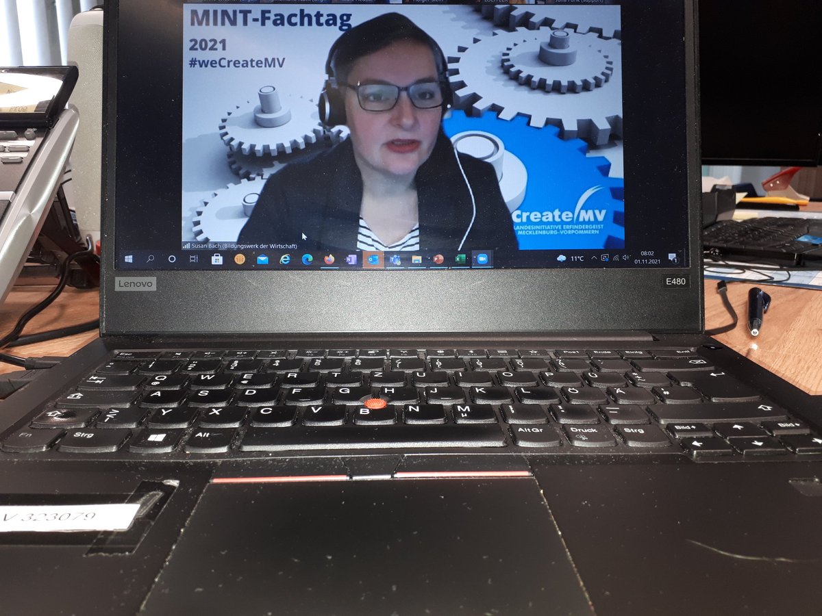 Yvonne__Wiesner's tweet photo. Nachlese #MINT-#Fachtag für Lehrkräfte Teil 6: Und Lehrkräfte- #Weiterbildung sowieso, aber auch virtuelle Formate können kurzweilig und von entspannter Atmosphäre geprägt sein, siehd: "Meine Schüler sind entsetzt, wenn ich weiß, von welchen Spielen sie reden." #weCreateMV ENDE https://t.co/cdwseg5cvk