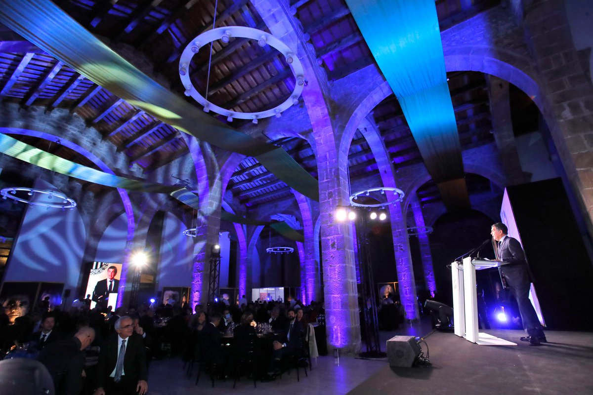 Federació Catalana de Natació tweet media