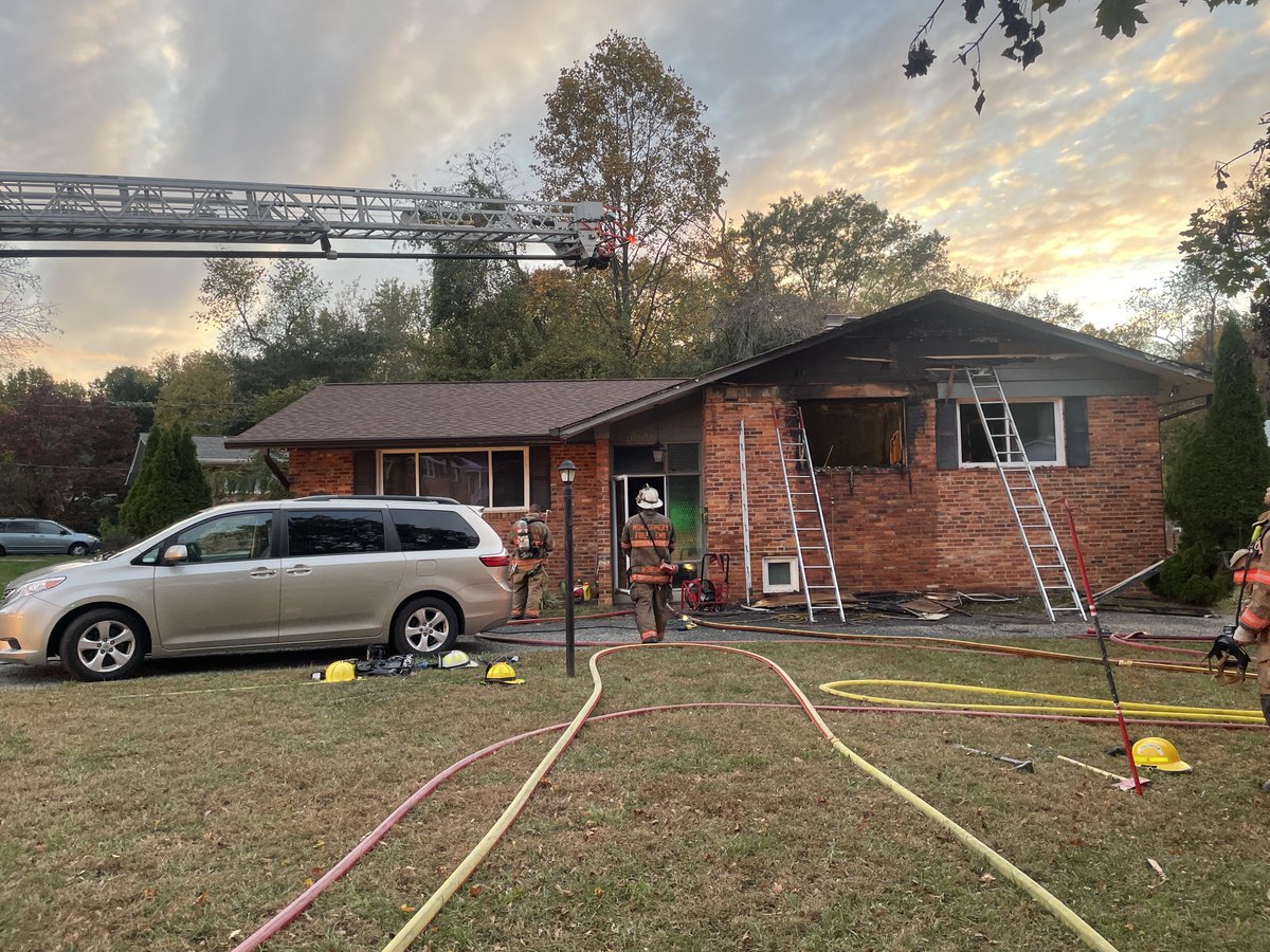 Burtonsville VFD (@bvfd15) on Twitter photo Engine, Rescue Squad, and Chief 715 responded to the working house fire in the 10500 block of Pinedale Drive in White Oak Thursday evening. <a href="/mcfrsPIO/">Pete Piringer</a> <a href="/The1stBatt/">The 1st Battalion</a> Engine, Rescue Squad, and Chief 715 responded to the working house fire in the 10500 block of Pinedale Drive in White Oak Thursday evening. <a href="/mcfrsPIO/">Pete Piringer</a> <a href="/The1stBatt/">The 1st Battalion</a>