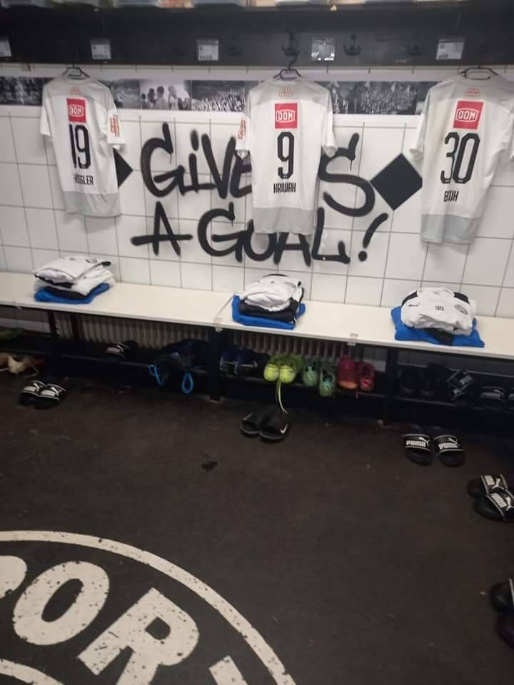 WienerSportClub's tweet photo. Spieltag! Trotz RLO-Winterpause? Klingt komisch, ist aber so. Heute begrüßen wir die @FCAdmiraWacker Juniors zum Vorrunden-Rückspiel im Ostliga-Cup! Anpfiff 19:30 Sportclub-Platz. Kommen Sie, kommen Sie! #HeanoisIsOis #RLOCup #WSCADM #CmonSportclub https://t.co/1CFnxHga6i