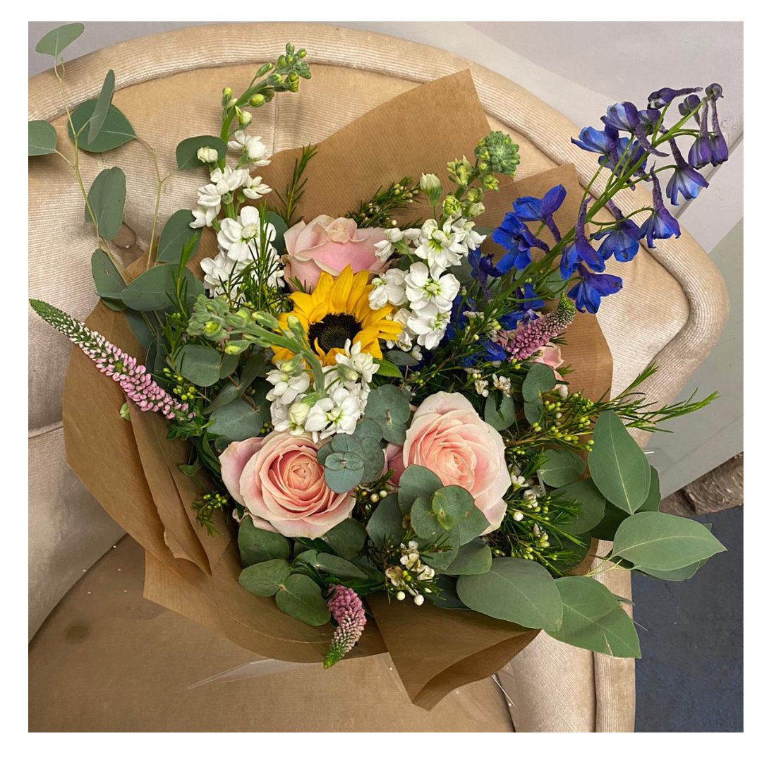 Express delivery! A gorgeous bouquet about to be delivered.
#halstead #florist #halsteadflorist #flowersforalloccasions