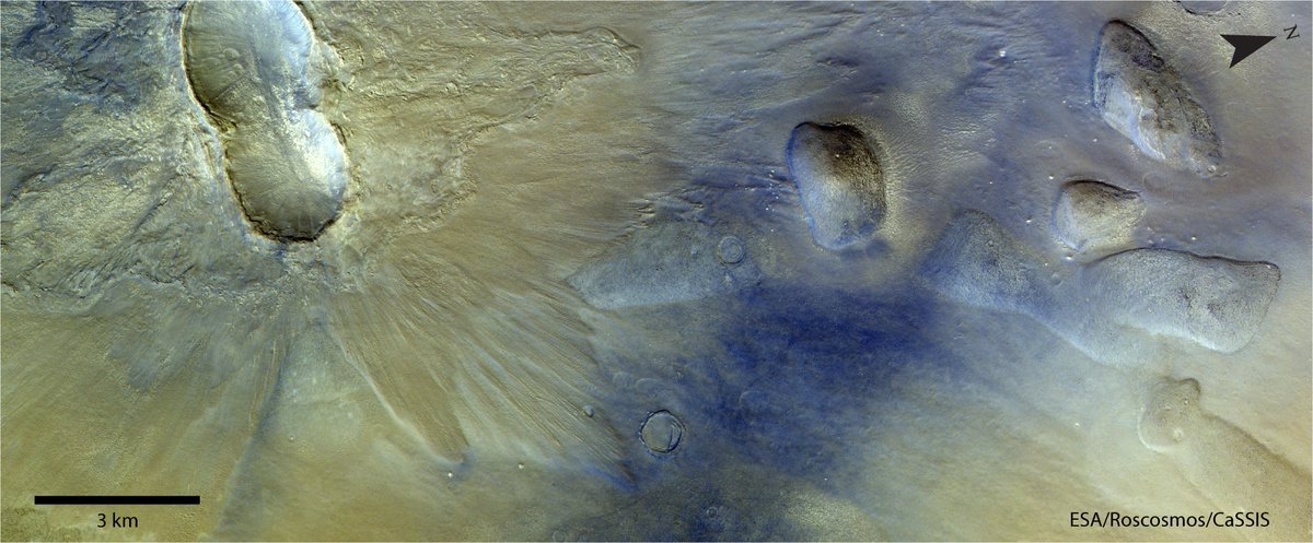 Shown here is a double crater in Arcadia Planitia. This duo 2-kilometer crater formed by the simultaneous impact of two projectiles. The interaction of the two shockwaves created a spectacular butterfly pattern in the ejecta blanket.
#ESA #unibern #Mars #cassisseesmars