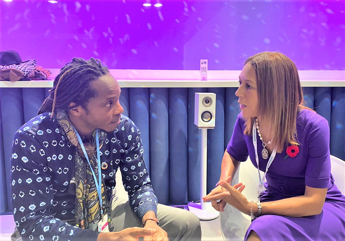 Always good to see my friend @desengeh, Minister of Education in #SierraLeone 🇸🇱

We discussed the relationship between education and climate change resilience &amp; I reaffirmed the UK's commitment to SL, where our Leh Wi Lan programme has supported over 1 million children. #COP26