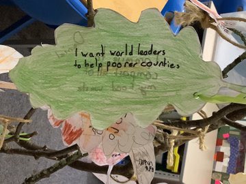 Wonderful to see so many schools joining the #ForestOfPromises for #COP26 today! Keep sharing your photos & let’s show leaders how powerful youth united can be. It’s their future - they should be listened to by those shaping it. @LetsGo_Zero @scouts @COP26 @wwf_uk @TheCCoalition