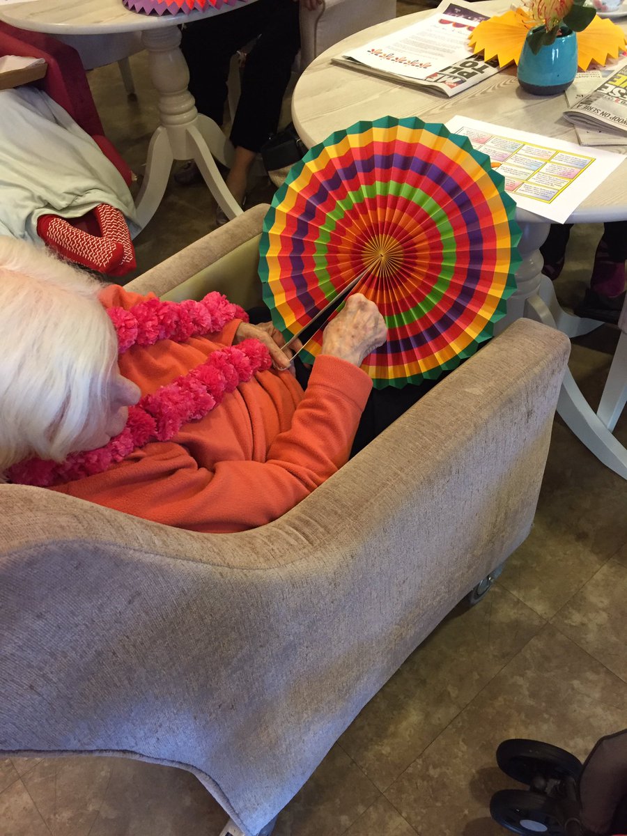 KewHouseCare's tweet photo. Diwali celebrations at Kew House Care Home with the residents making the most of the festivities #Carehome #Care #FestivalOfLights #Wimbledon https://t.co/3o7vqtzU4a