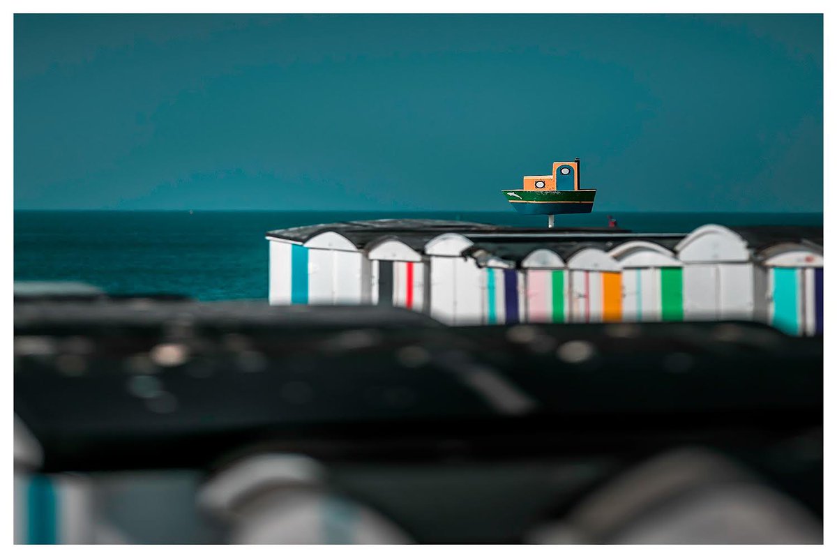 ConstanceDelpy's tweet photo. Les cabanes du Havre sous l’œil de la photographe Coryse Guillaumin à découvrir à la @galerie_villa @Live_in_LeHavre @LeHavreMetro @LH_LeHavre @LeHavre_N @lehavreetretat #photo #commerce https://t.co/1hh0qkBrZb