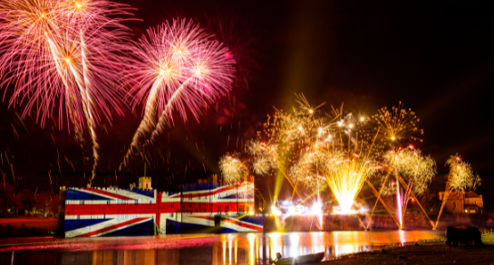 harperoffice's tweet photo. #GuyFawkes Night is annually held on November 5. It is sometimes known as #BonfireNight and marks the anniversary of the discovery of a plot organized by Catholic conspirators to blow up the Houses of Parliament in London in 1605. Many people light bonfires and set off #Fireworks https://t.co/ZZatkKk6GP