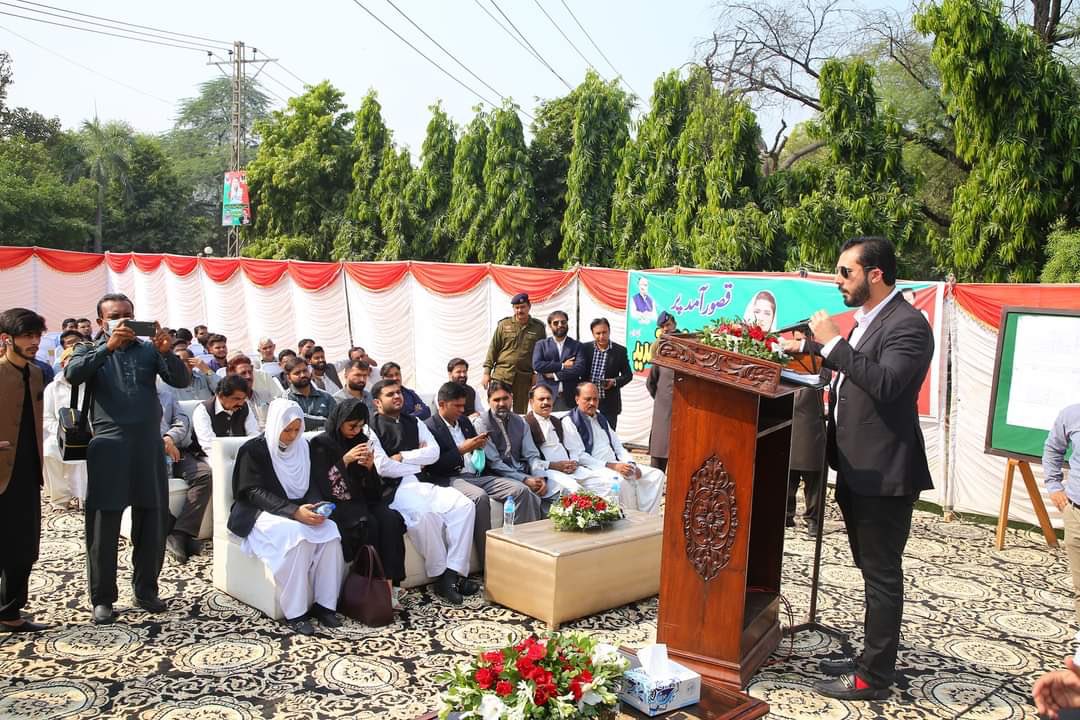 InsafPKTV's tweet photo. .وزیراعلٰی پنجاب عثمان بزدار کی ہدایت پر چائلڈ پروٹیکشن یونٹ قصور کی عمارت کی سنگ بنیاد کے سلسلے میں خصوصی تقریب کا انعقاد کیا گیا۔ 1/2
#CPWB #ChildHelpline1121 #childproection #kasur https://t.co/ioUh7UPAUD
