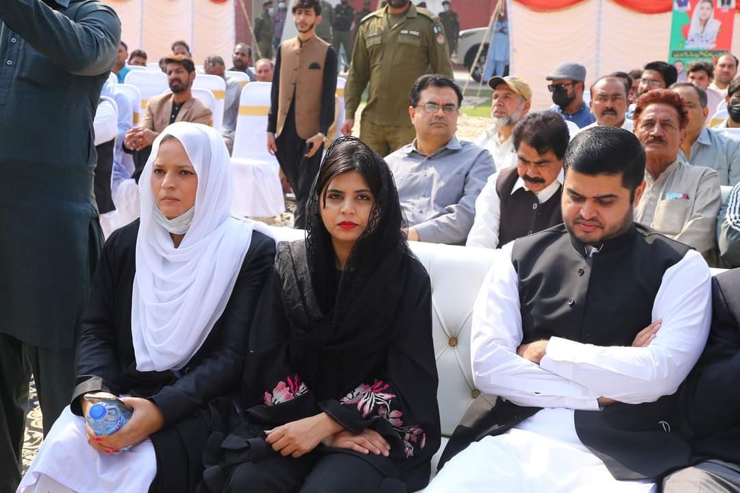 InsafPKTV's tweet photo. .وزیراعلٰی پنجاب عثمان بزدار کی ہدایت پر چائلڈ پروٹیکشن یونٹ قصور کی عمارت کی سنگ بنیاد کے سلسلے میں خصوصی تقریب کا انعقاد کیا گیا۔ 1/2
#CPWB #ChildHelpline1121 #childproection #kasur https://t.co/ioUh7UPAUD