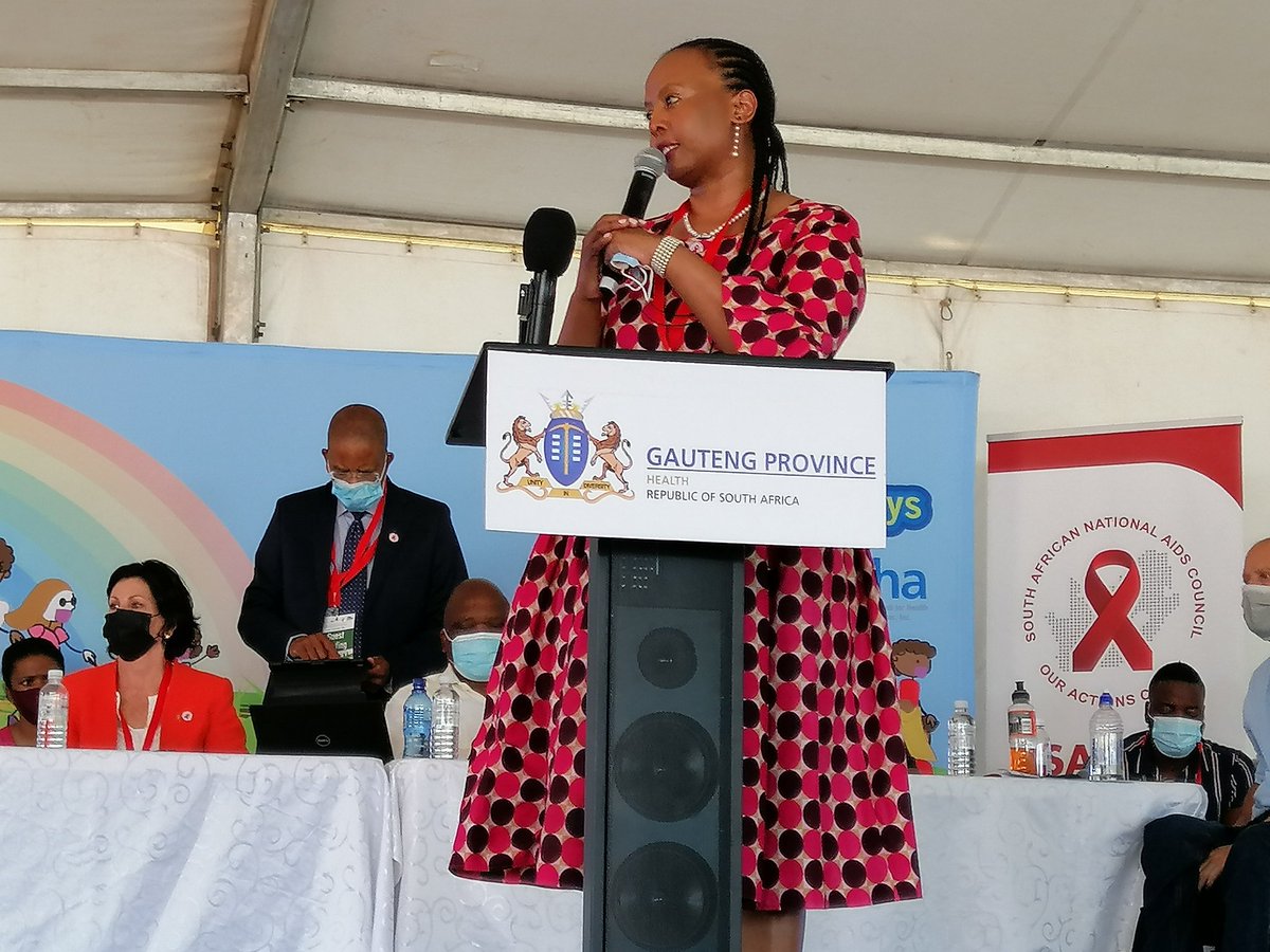 SA_AIDSCOUNCIL's tweet photo. SANAC CEO, Dr Thembisile Xulu speaking on the impact of #COVID19 on #HIV and #TB services at the annual Rotary Family Health Days outreach programme currently underway at Gomora informal settlement in Pretoria West. #RFHD https://t.co/2hlOPtADfL