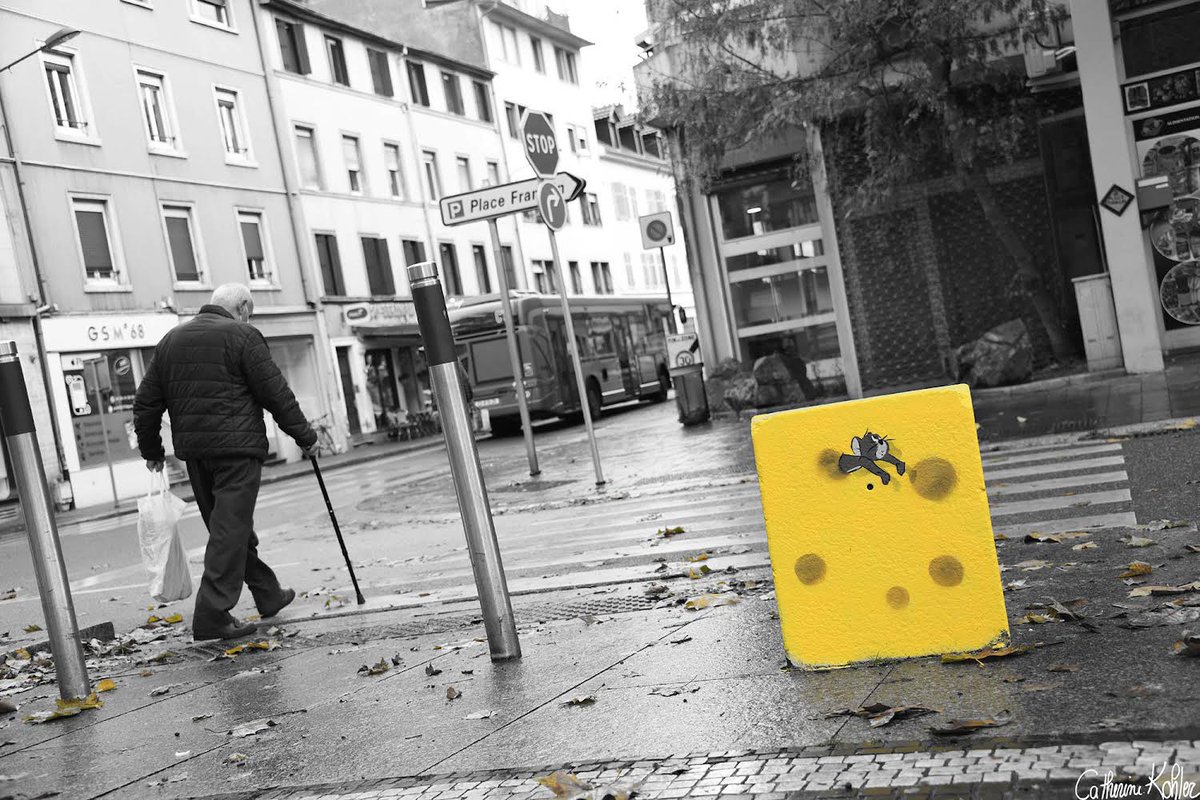 #graff <a href="/Oakoak_art/">oakoak</a> sévit à nouveau en ville !!! ✌️😍 #Mulhouse #pournotreplusgrandplaisir