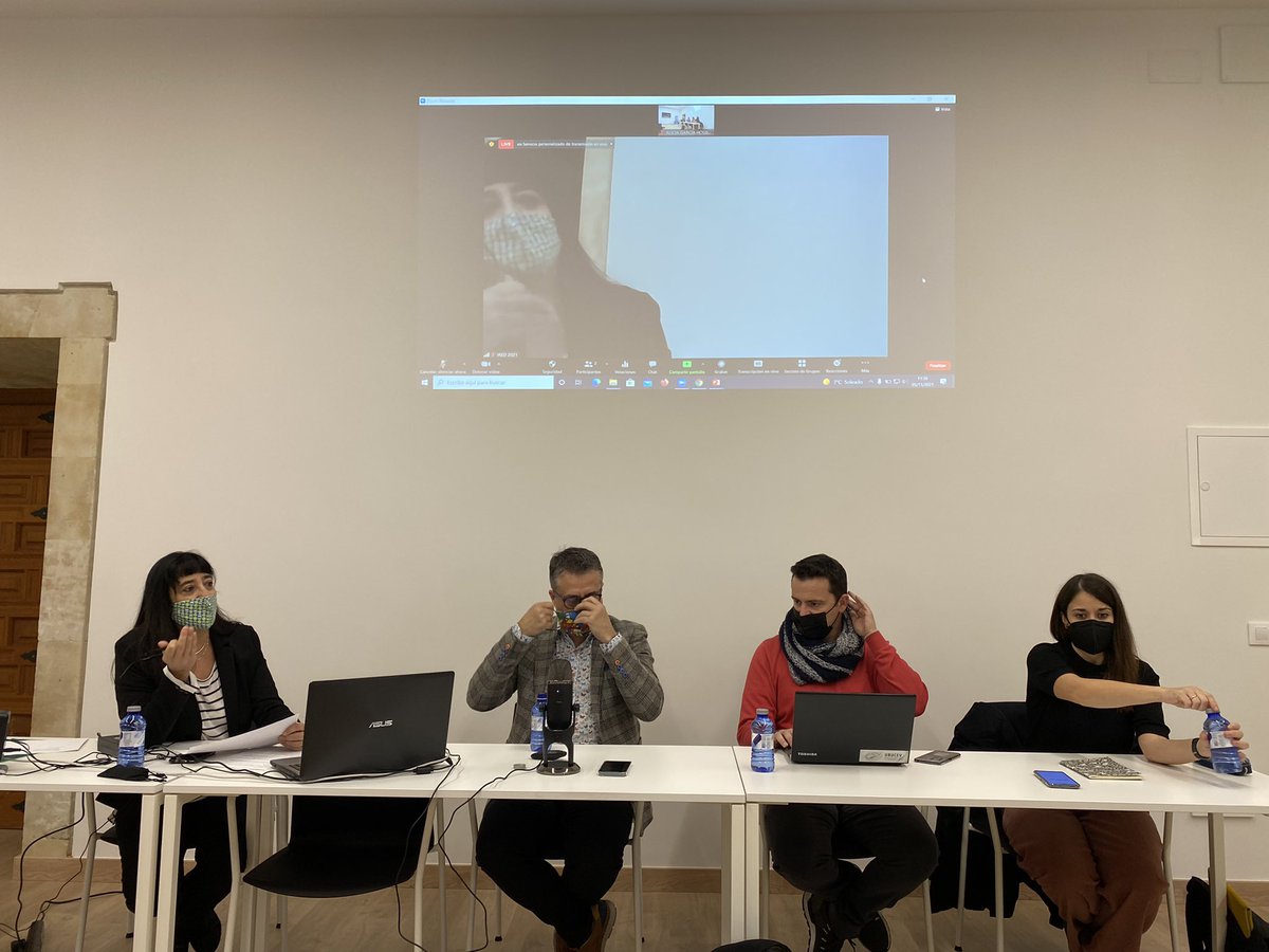 frangp's tweet photo. Comienza la Mesa La influencia de la pandemia en la educación en el #ired2021, moderada por Carme Montserrat Boada y en la que participan @alfredocorell @victorabella y Sheila González @IUCE_USAL @usal @Red_IIE https://t.co/40VywfPJ5J