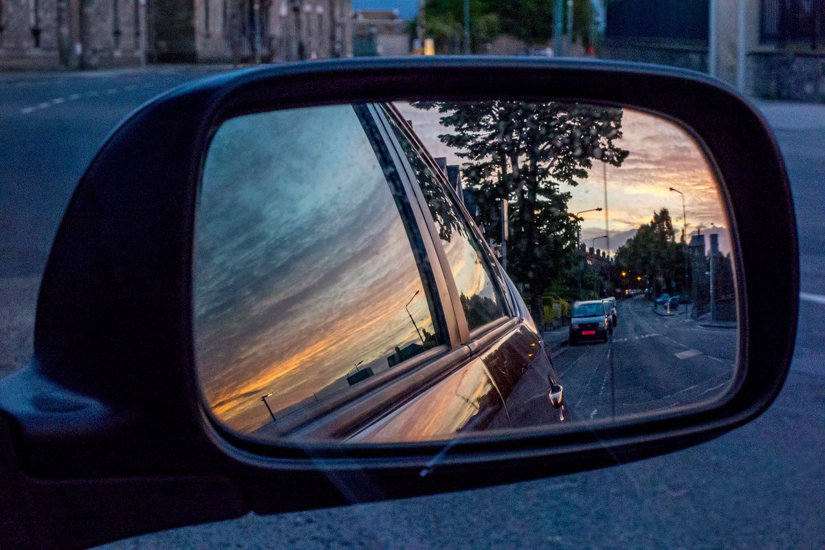 edgecases_urban's tweet photo. A sunset in the rear view mirror at Grangegorman, Dublin 7.

https://t.co/oxKT0DL3Qu https://t.co/bgzx1SK41g