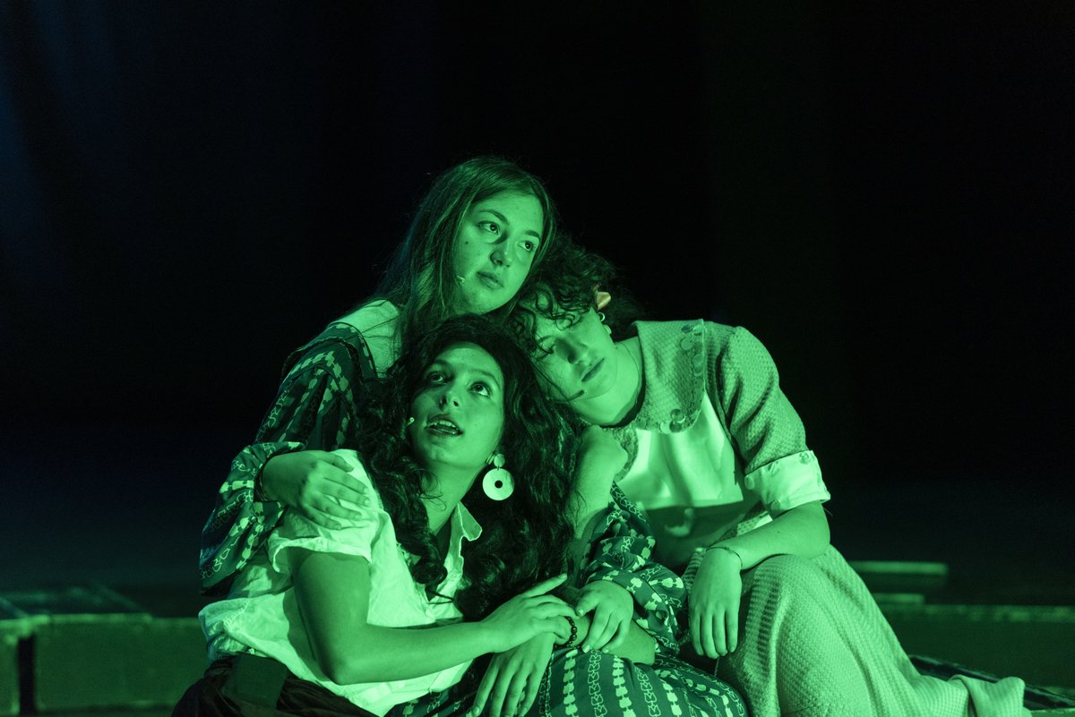 StefanoLuci2's tweet photo. Sono tornati a riempire i teatri ed i miei occhi...Di stupore.
Good awakening fools!
"Risveglio di Primavera" di Frank Wedekind
@PoliteamaPrato @ciurmastorta 

#teatro #risvegliodiprimavera #wedekind #scuola #SquidGame #TeenageDream #Adolescence #theatre https://t.co/bfTrG05pAQ