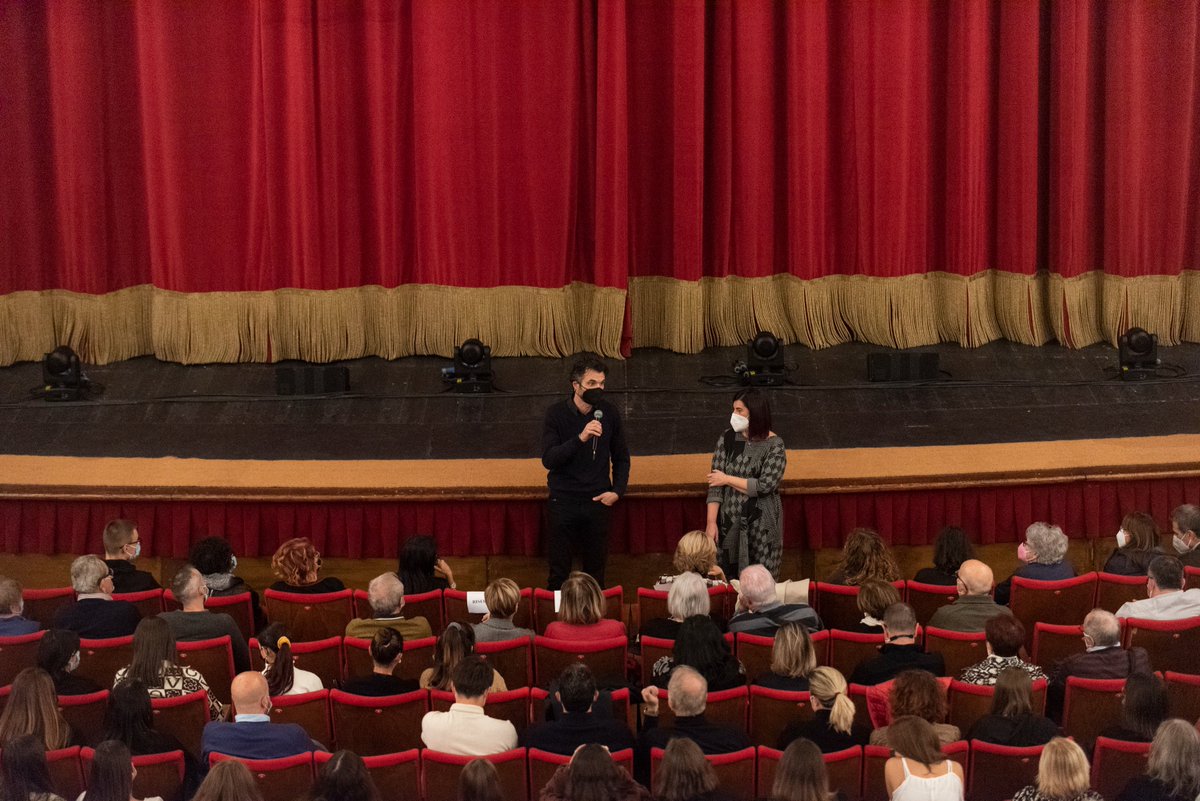StefanoLuci2's tweet photo. Sono tornati a riempire i teatri ed i miei occhi...Di stupore.
Good awakening fools!
"Risveglio di Primavera" di Frank Wedekind
@PoliteamaPrato @ciurmastorta 

#teatro #risvegliodiprimavera #wedekind #scuola #SquidGame #TeenageDream #Adolescence #theatre https://t.co/bfTrG05pAQ